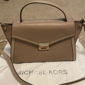 Gorgeous Michael Kors handbag!!
